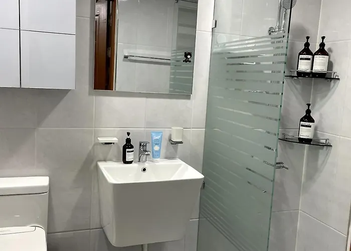 Appartamento Quiet And Spacious 1-bedroom In Gangnam