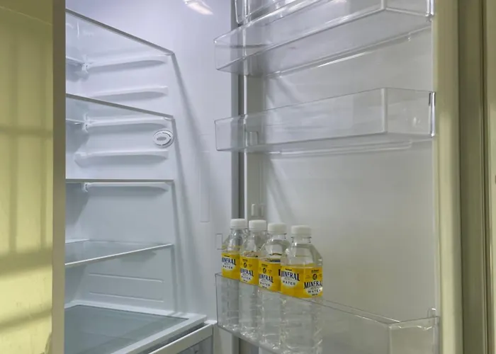 Quiet And Spacious 1-bedroom In Gangnam *