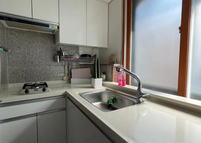 Appartamento Quiet And Spacious 1-bedroom In Gangnam *