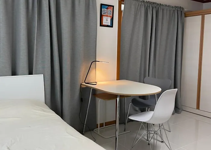 Quiet And Spacious 1-bedroom In Gangnam * Seul