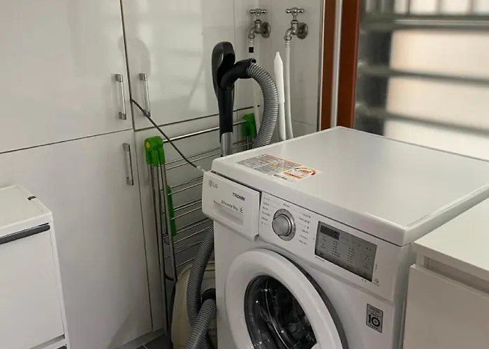Quiet And Spacious 1-bedroom In Gangnam * Seul